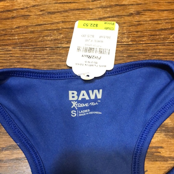 NWT Disney Springs Orlando Fit2run store castle running tank top - Picture 3 of 3